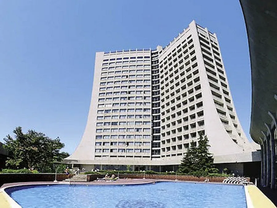 Кралска целувка с крем от тахан халва за 1.85 лв.