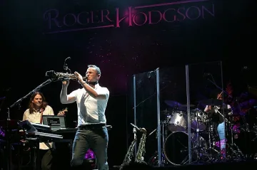 Ходжсън и бендът два дни зубрили български 