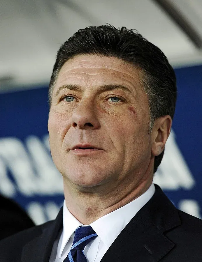 Интер продължи договора на Мадзари