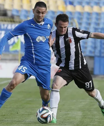 Официално: Гаджев подписа нов договор с "Левски" 