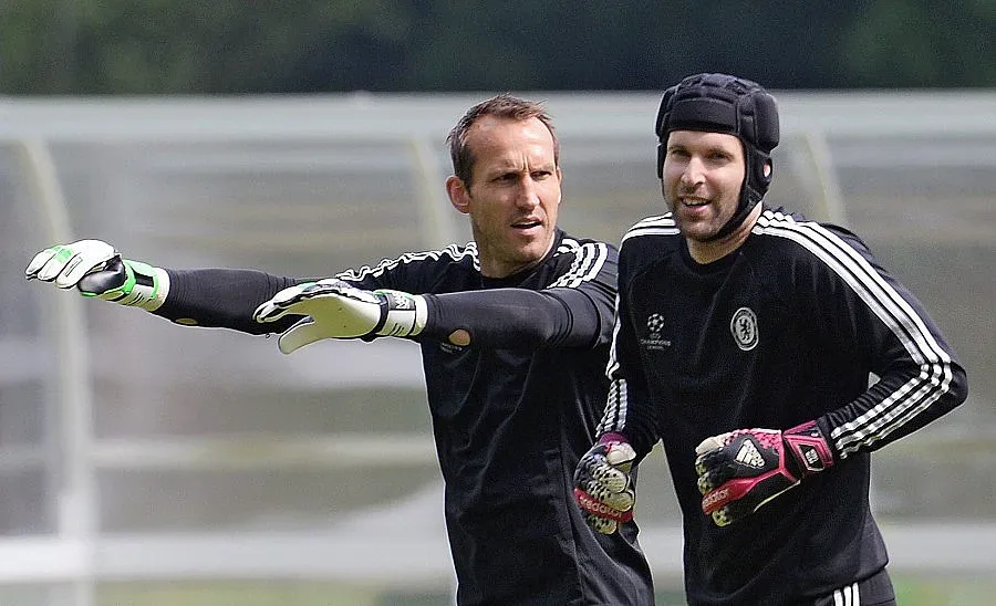 Шварцер преподписа с Челси