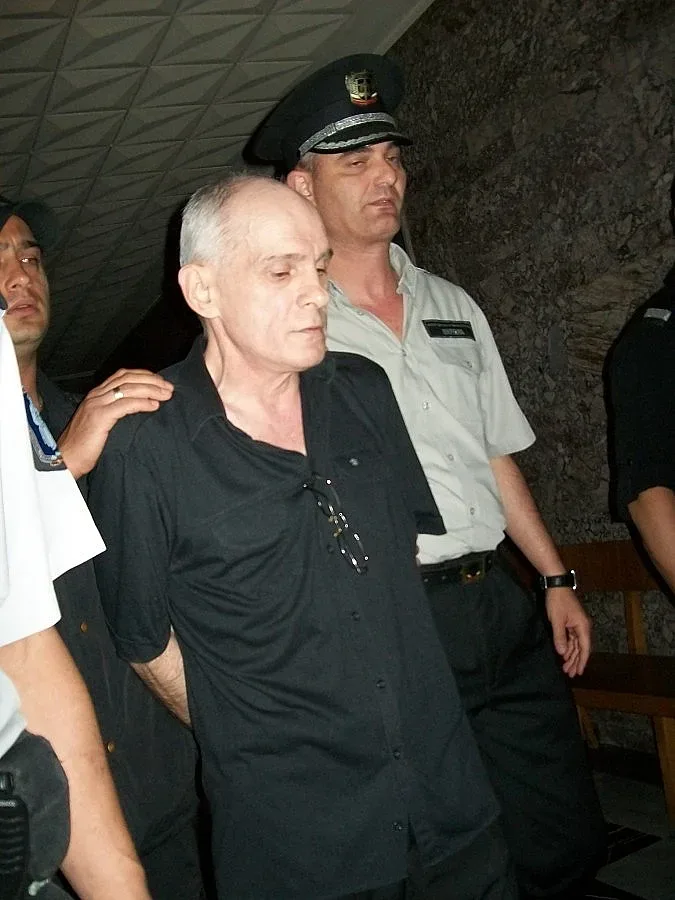 Баща получи доживотна присъда за убийство на сина си