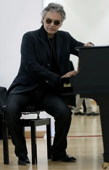 Промениха мястото на концерта на Андреа Бочели