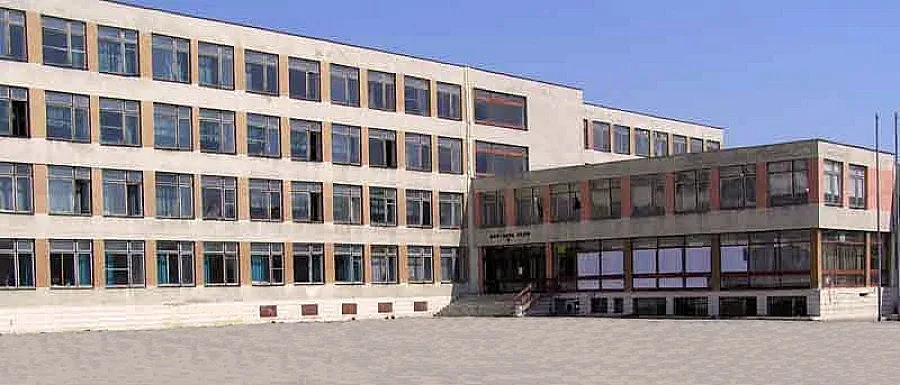 Закриват паралелки в Добрич