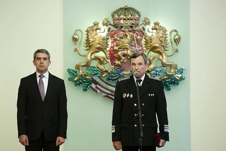 Армията с ново ръководство