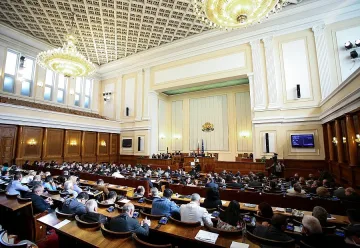 Събират парламента в сряда