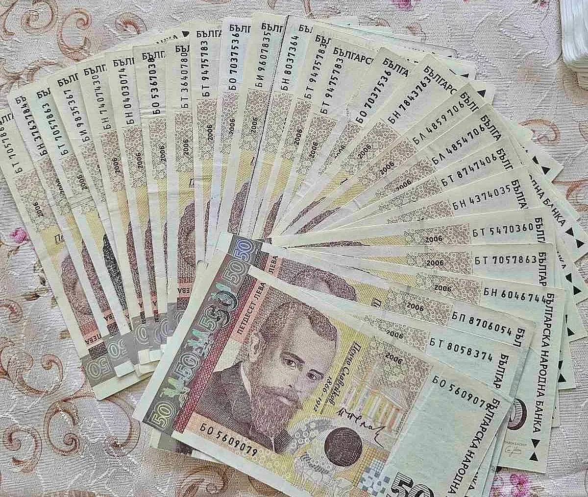 "Майстори" произведоха перфектната фалшива 50-левка