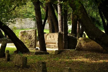 Каним румънци на исторически туризъм в Разград