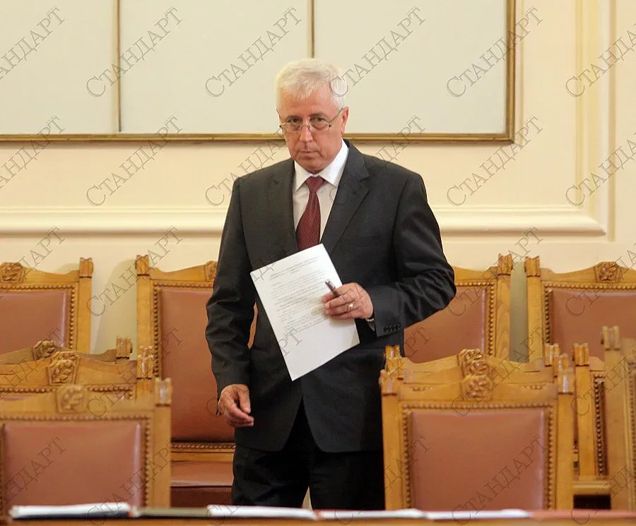 Шефът на ВМА: Колкото и пари да се налеят, трябва контрол