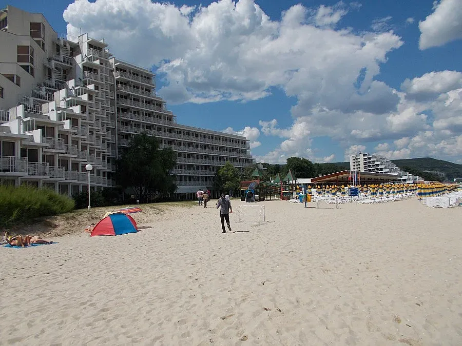 Общото събрание на "Албена" АД гласува 50 стотинки дивидент на акция