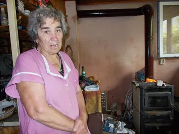 "Исках да се беся", нарежда през сълзи баба Минка