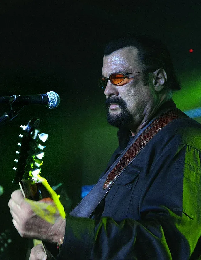 Сегал се подкрепи с шопска салата