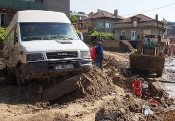 Намериха тяло на дете сред развалините в "Аспарухово"