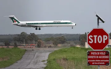Авиокомпания от ОАЕ купува 49% от Alitalia