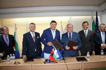 Благоевград се побратими с албанския град Фиер