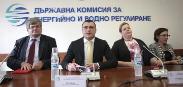 ДКЕВР се обръща към Брюксел за скъпия ток
