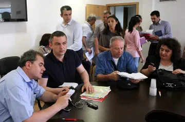 Портних призна за гаф с дигата
