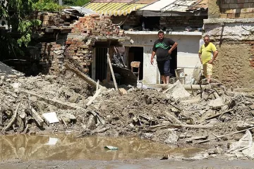 Портних: Евакуират хората от 68 къщи