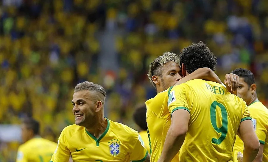 Бразилия и Мексико се класираха за осминафиналите