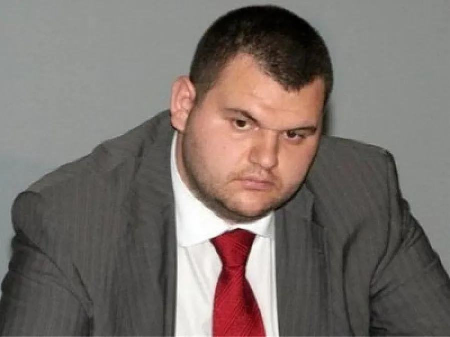Пеевски: Не съм пращал SMS-и, подавам сигнал срещу Цветан Василев