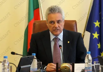  Българското посолство в Италия е получило мощи на Св. Николай Чудотворец