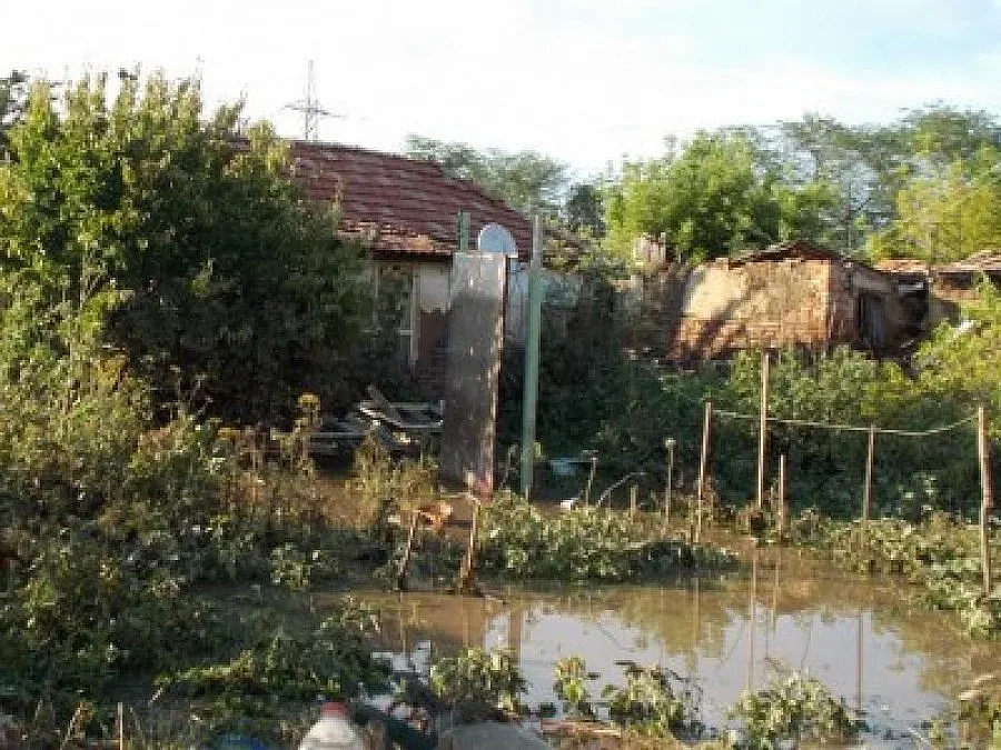 Стената на язовир Ботево се скъса