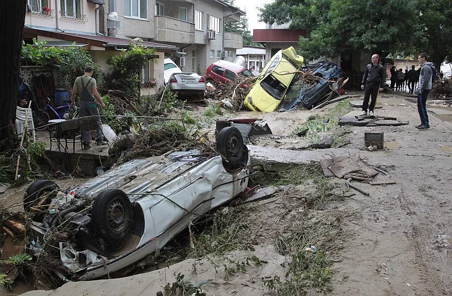 Мародери нападнаха "Аспарухово"