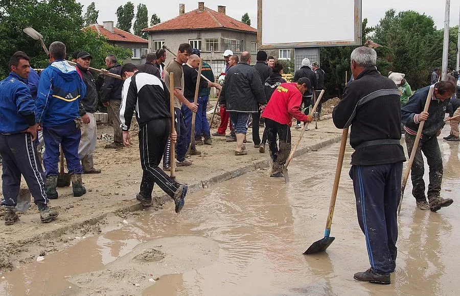Затишие от водния ад, дъждът отново напира