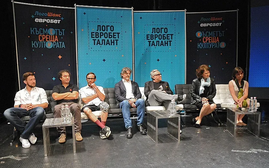 Владо Пенев и Теодосий подкрепиха таланти