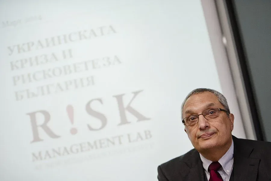 2 г. условно за похитителя на дома на Костов