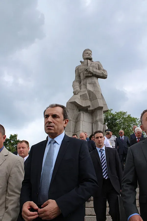 Орешарски: Координирам цяла нощ