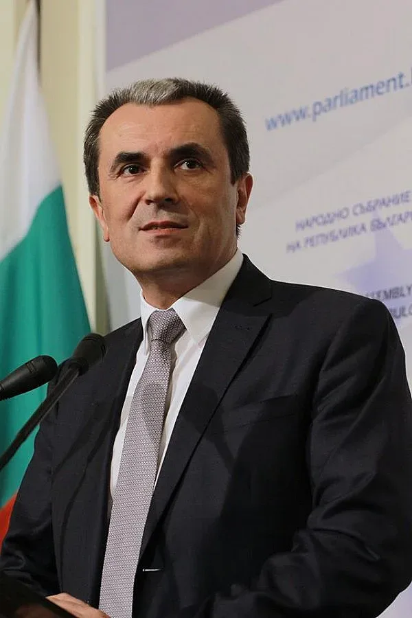 Орешарски: Утре сутринта съм във Варна