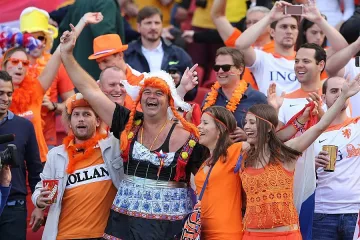 "Лалетата" изстреляха Риана на седмото небе