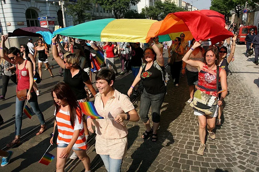 Гей парадът съди общината