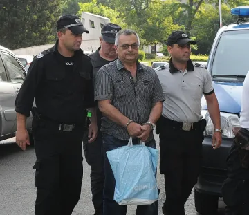 Убиецът на банкерката ще лежи 20 години и ще плати 300 000