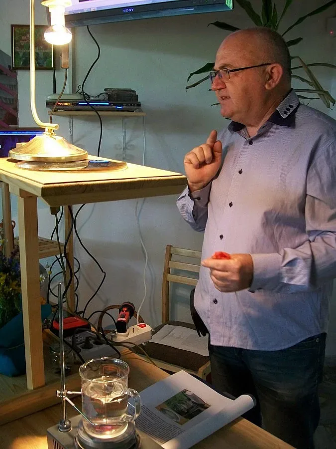 Еньовденски капки ни спасяват от стрес