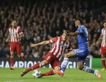 Барселона и Милан с оферти за Ашли Коул