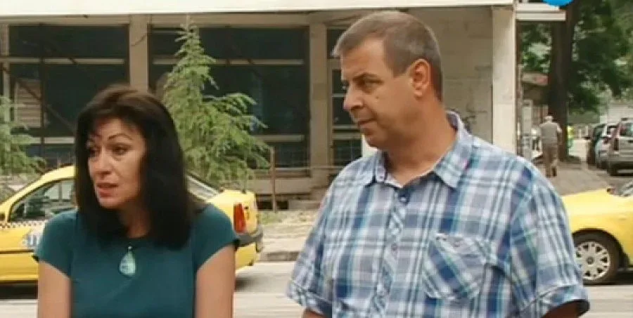 Цар Киро нападнал журналисти пред хотела си