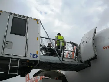 През летище София с личен асистент