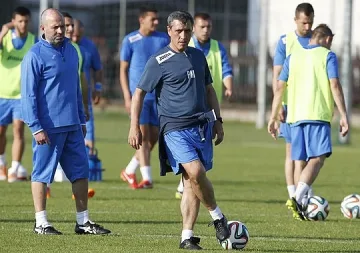 Пепе Мурсия с лекция пред играчите на "Левски"