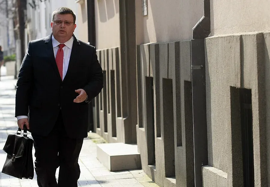 Цацаров: Няма доказателства за опит за убийство на Пеевски