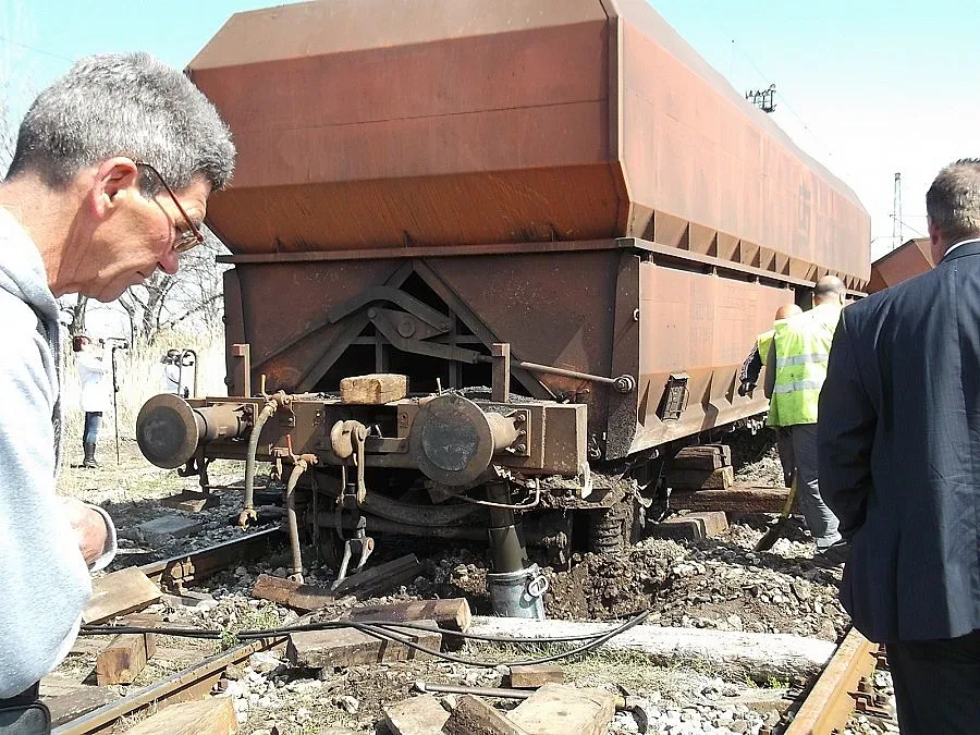 БДЖ отново пробва да продаде вагони