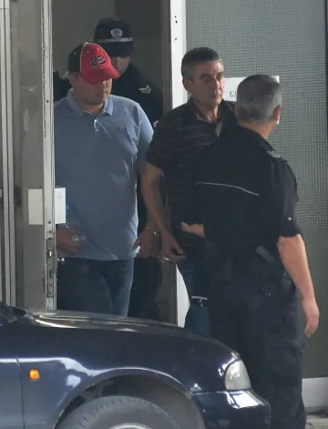 Няма да обжалват мярката на задържаните за атентата срещу Пеевски