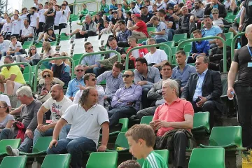 Монтират нови седалки на стадион „Христо Ботев"