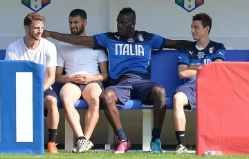 Арсенал се прицели в Балотели и двама от Юнайтед