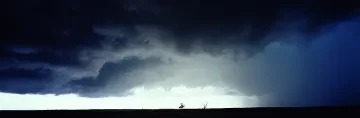 Още 5 дни под вода