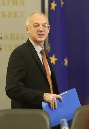 Държавата ще е в ступор до Коледа