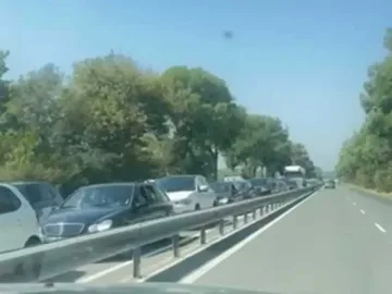 Туристите бесни. Какво стана на пътя Бургас - Созопол