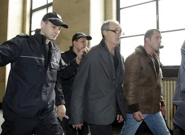 Парче от стъкло спасява убиеца на Отвертката