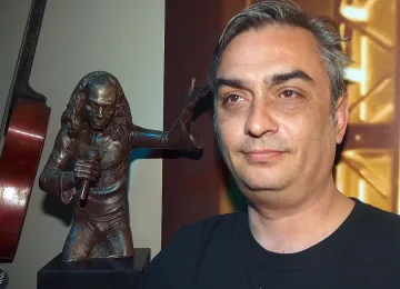 Узо с айрян ни държи будни за третия мач